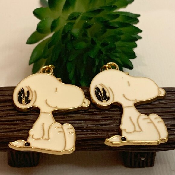 Snoopy Earrings, Snoopy Charm, Peanuts Earrings, Gift Idea, Snoopy Pendant - Picture 3 of 6